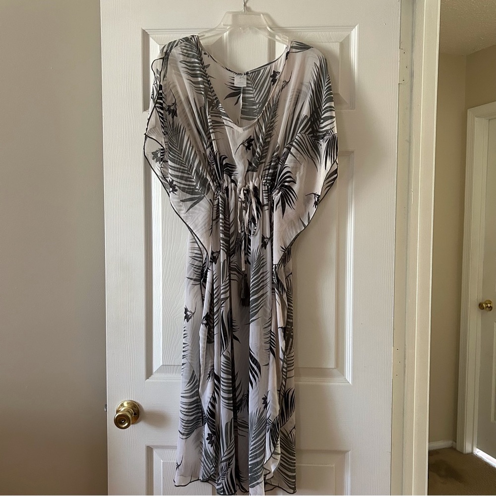 KONA SOL Tropical Leaf Coverup